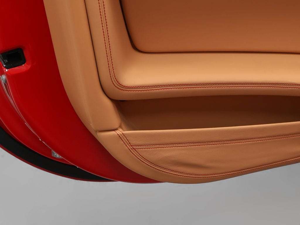 2010 Ferrari California Base