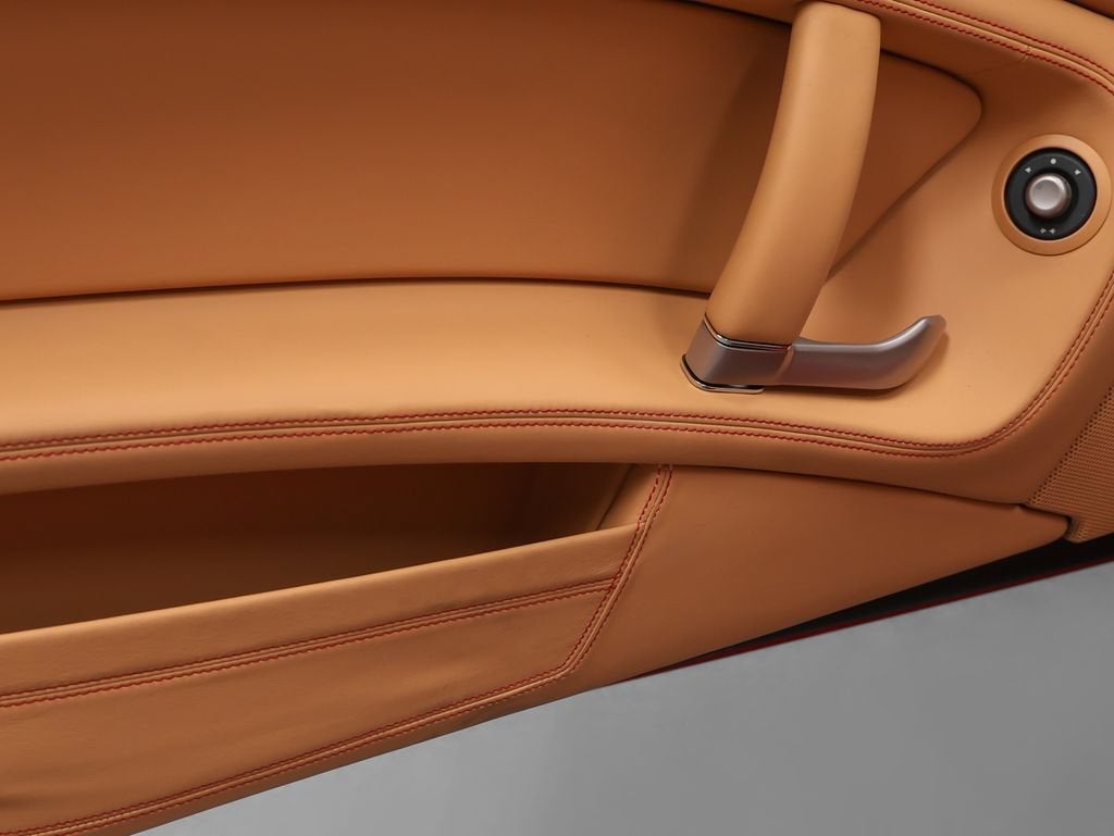 2010 Ferrari California Base