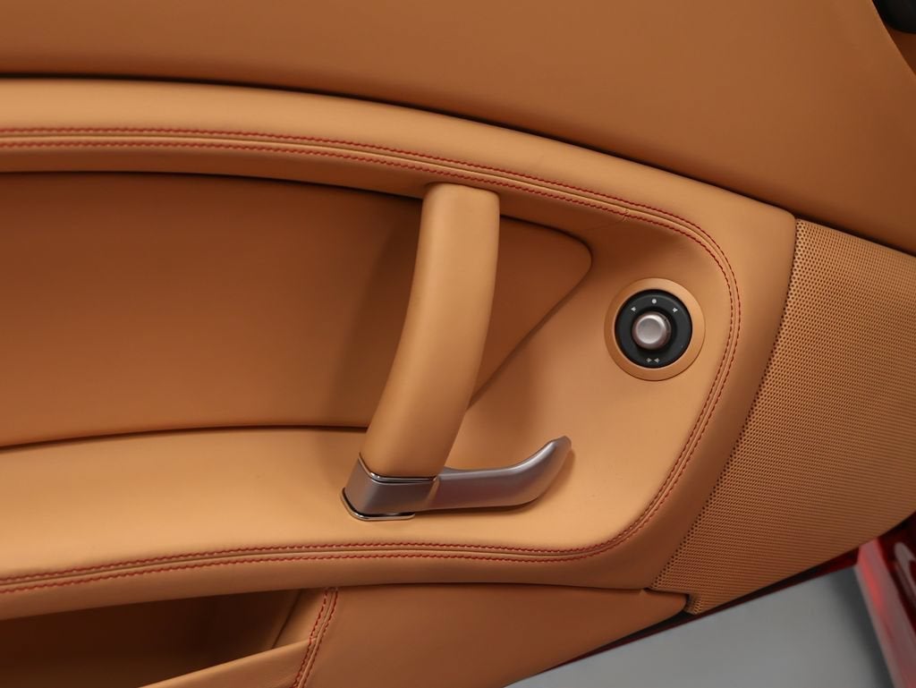 2010 Ferrari California Base