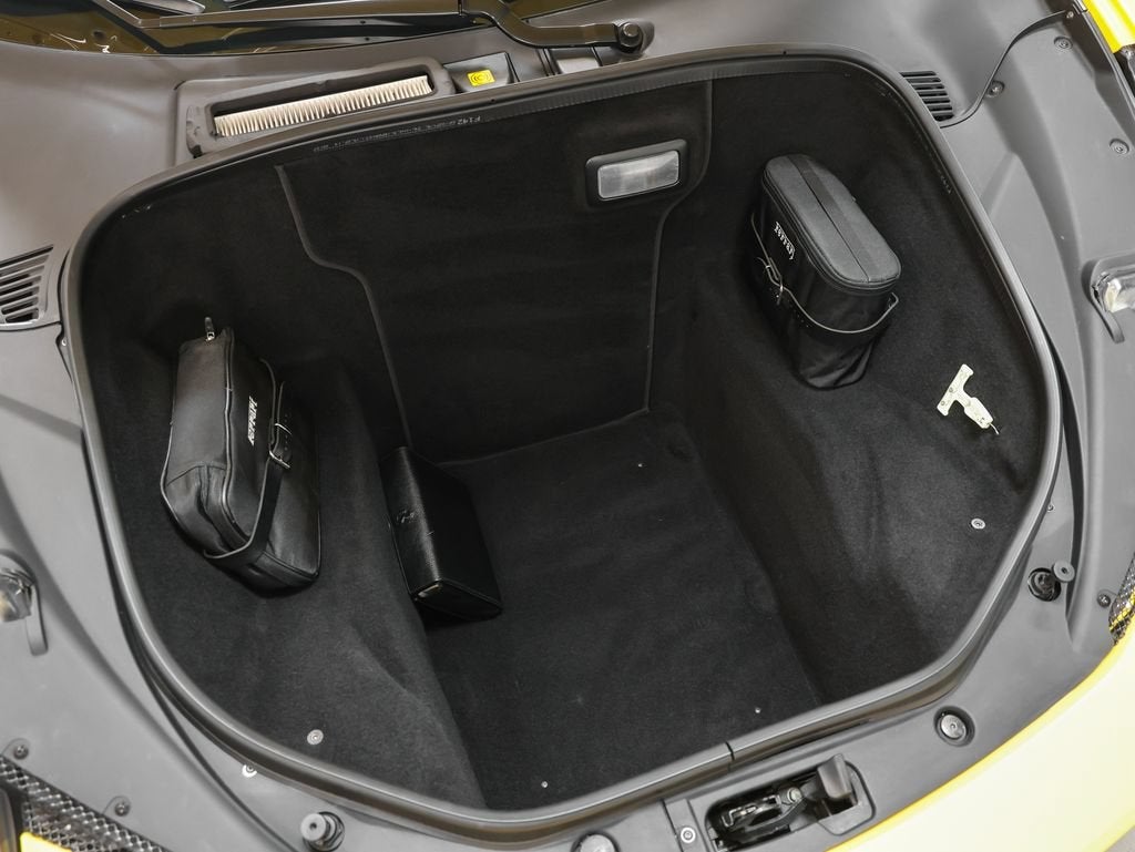 2010 Ferrari 458 Italia Base