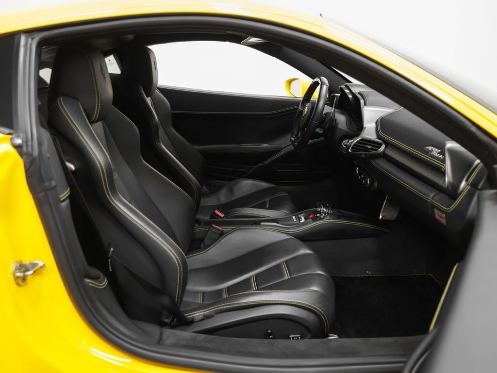 2010 Ferrari 458 Italia Base