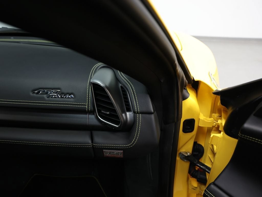 2010 Ferrari 458 Italia Base