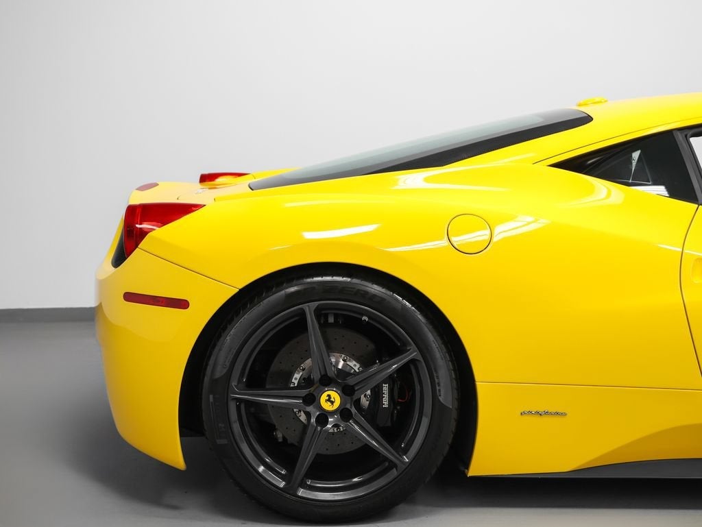 2010 Ferrari 458 Italia Base