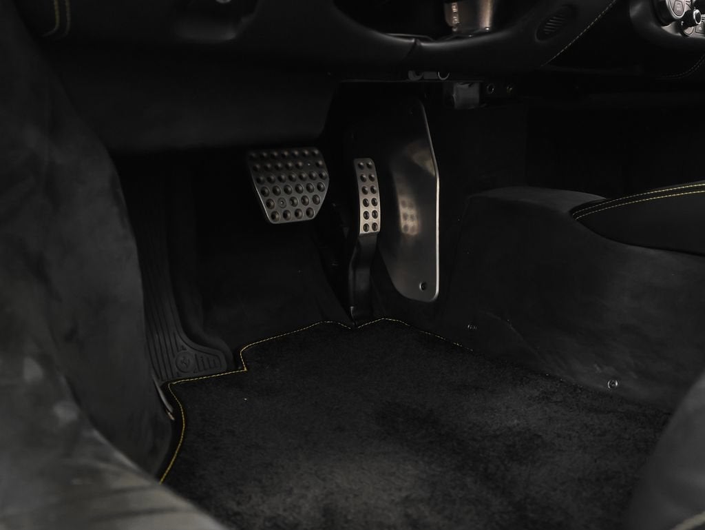 2010 Ferrari 458 Italia Base