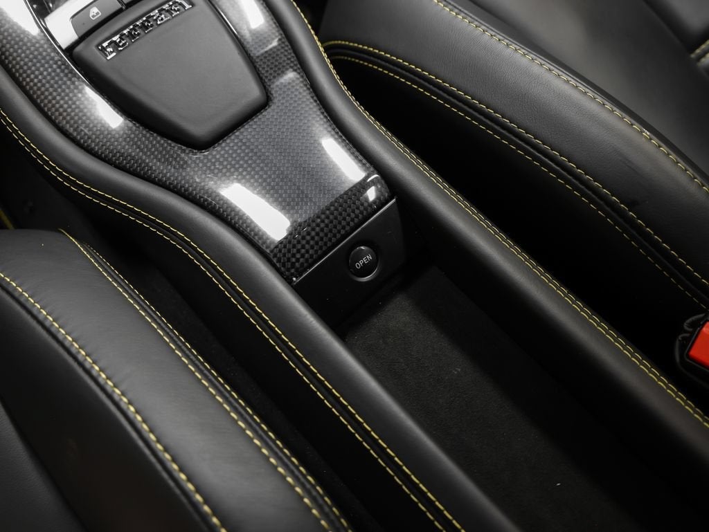 2010 Ferrari 458 Italia Base