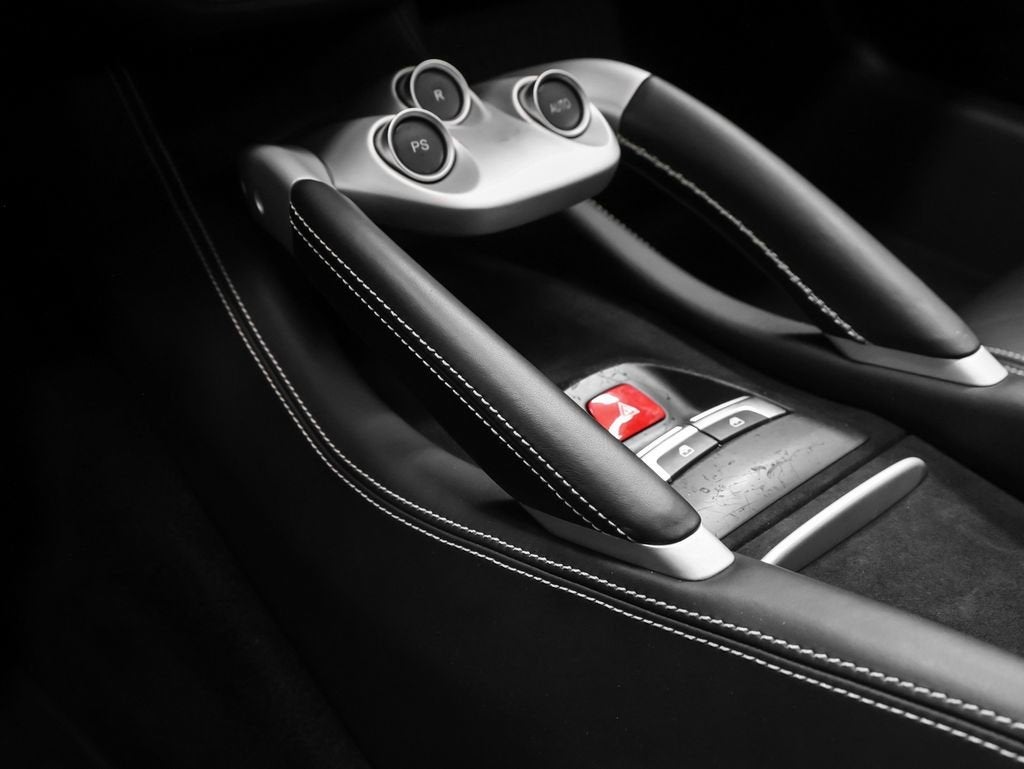 2014 Ferrari FF Base