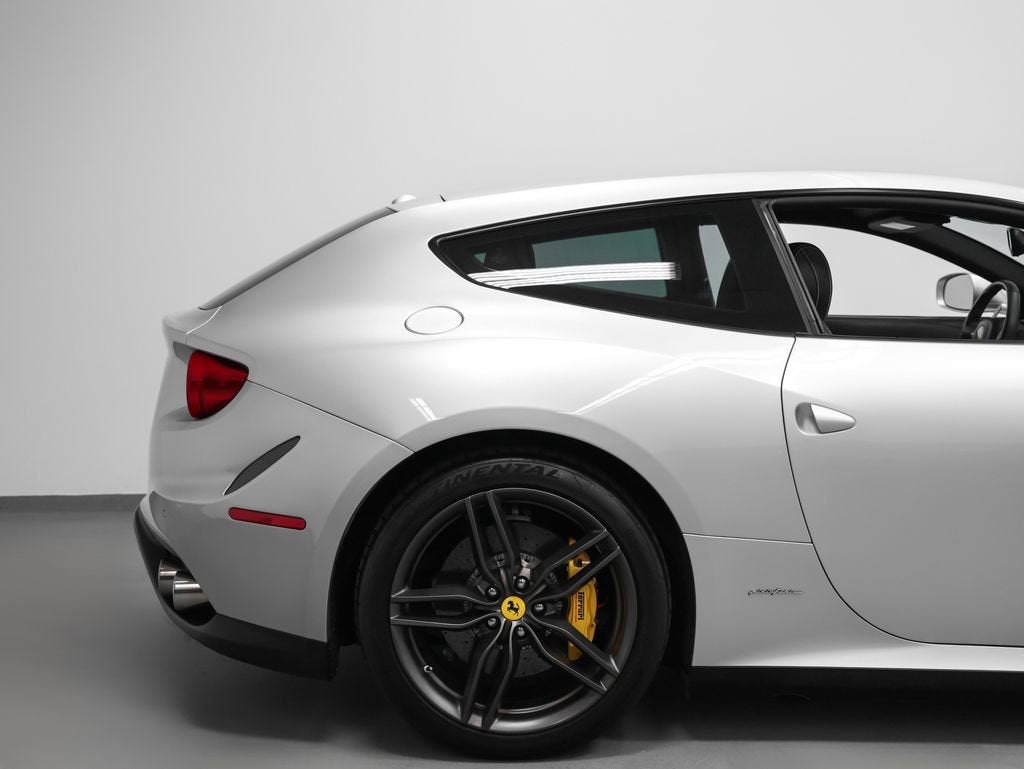 2014 Ferrari FF Base