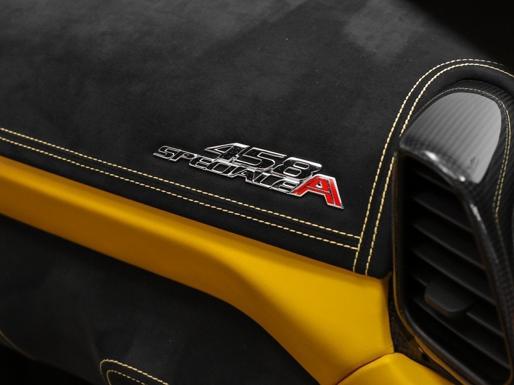 2015 Ferrari 458 Speciale Aperta Base
