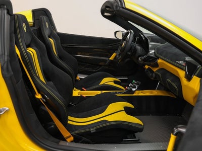 2015 Ferrari 458 Speciale Aperta Base