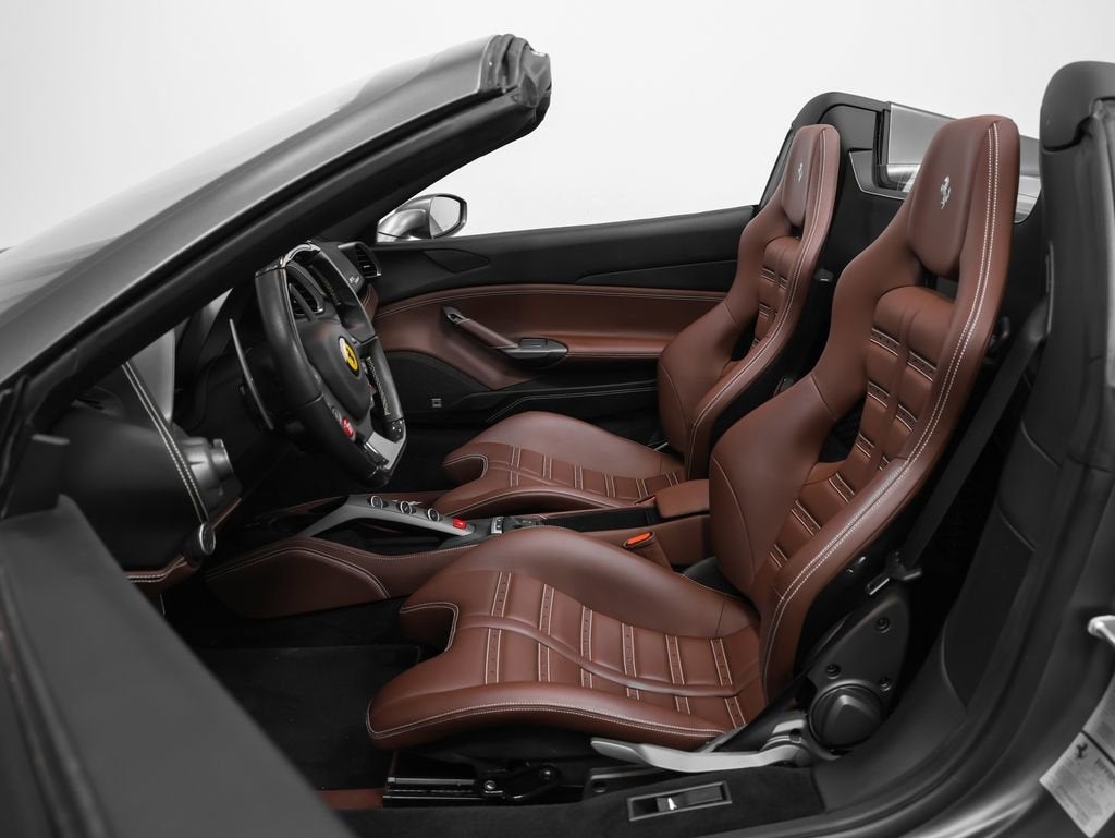 2019 Ferrari 488 Spider Base