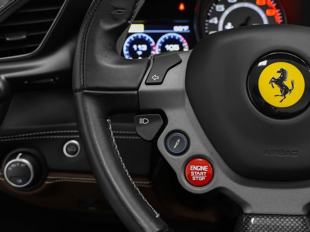 2019 Ferrari 488 Spider Base