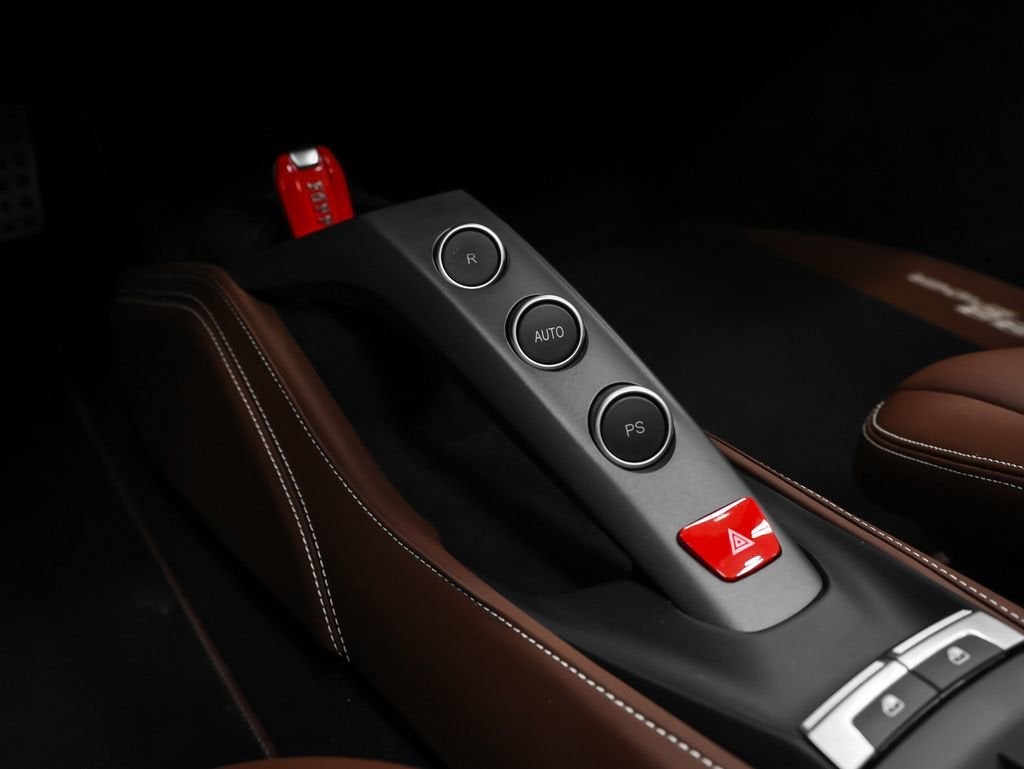 2019 Ferrari 488 Spider Base