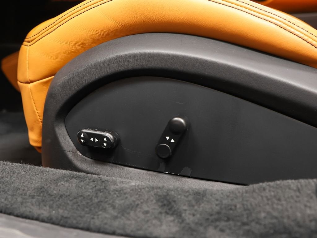 2018 Ferrari 488 Spider Base