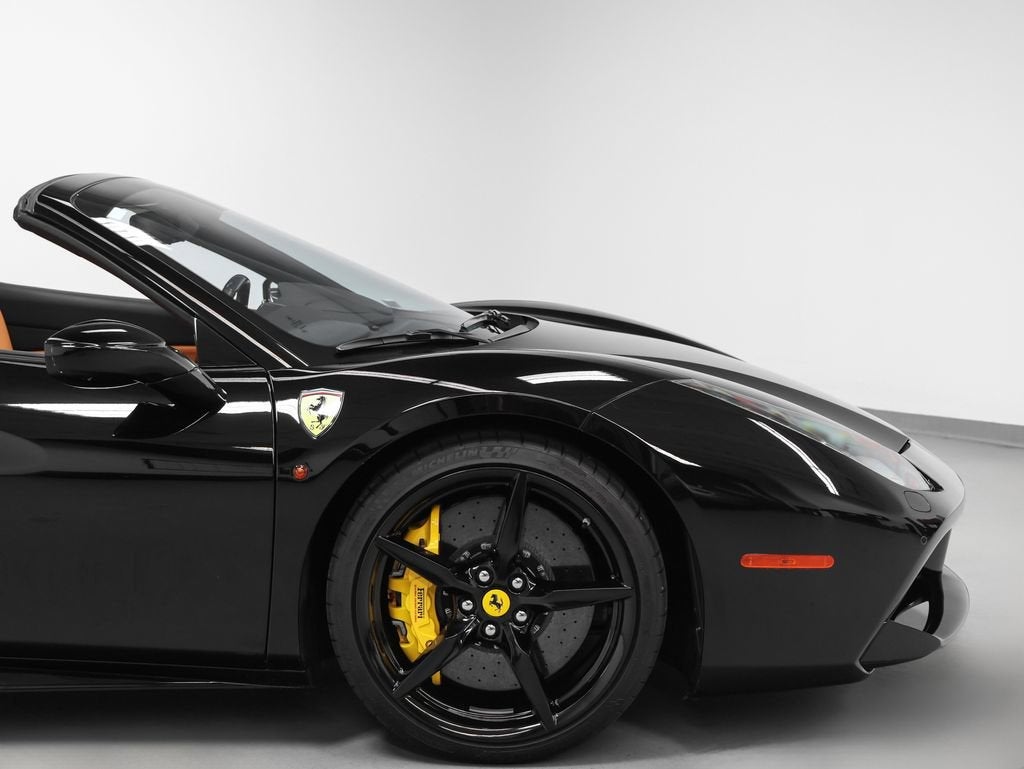 2018 Ferrari 488 Spider Base