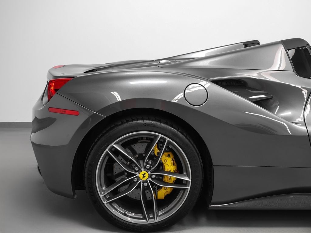 2018 Ferrari 488 Spider Base