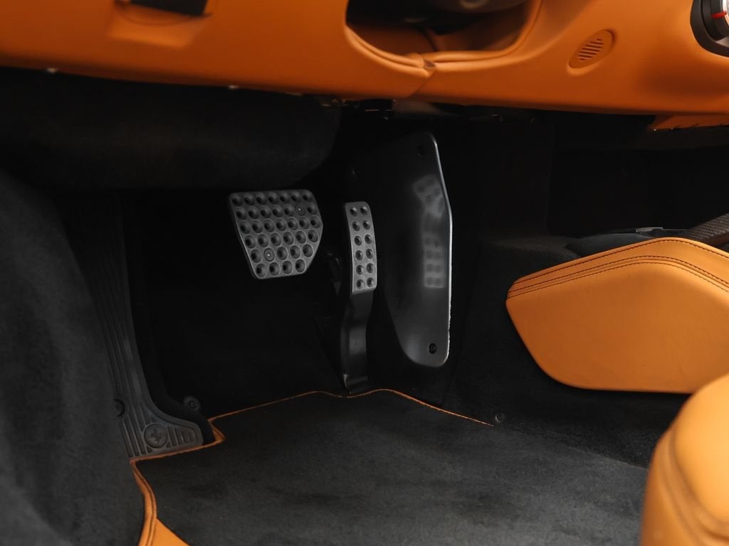 2018 Ferrari 488 Spider Base