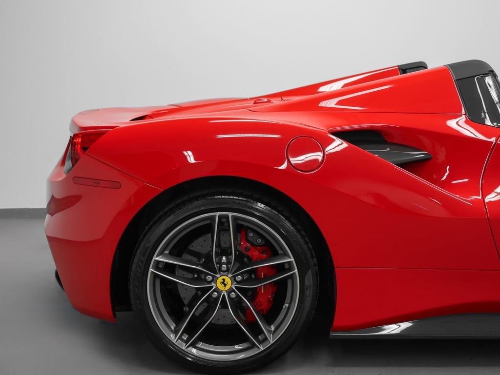 2017 Ferrari 488 Spider Base