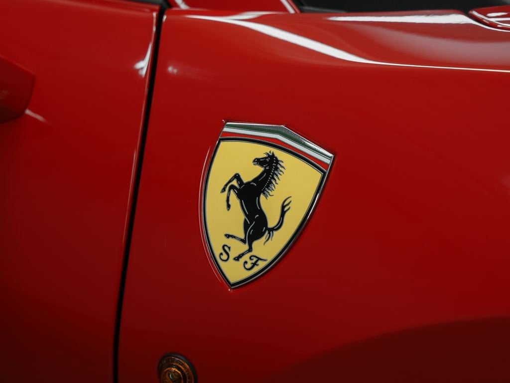 2017 Ferrari 488 Spider Base