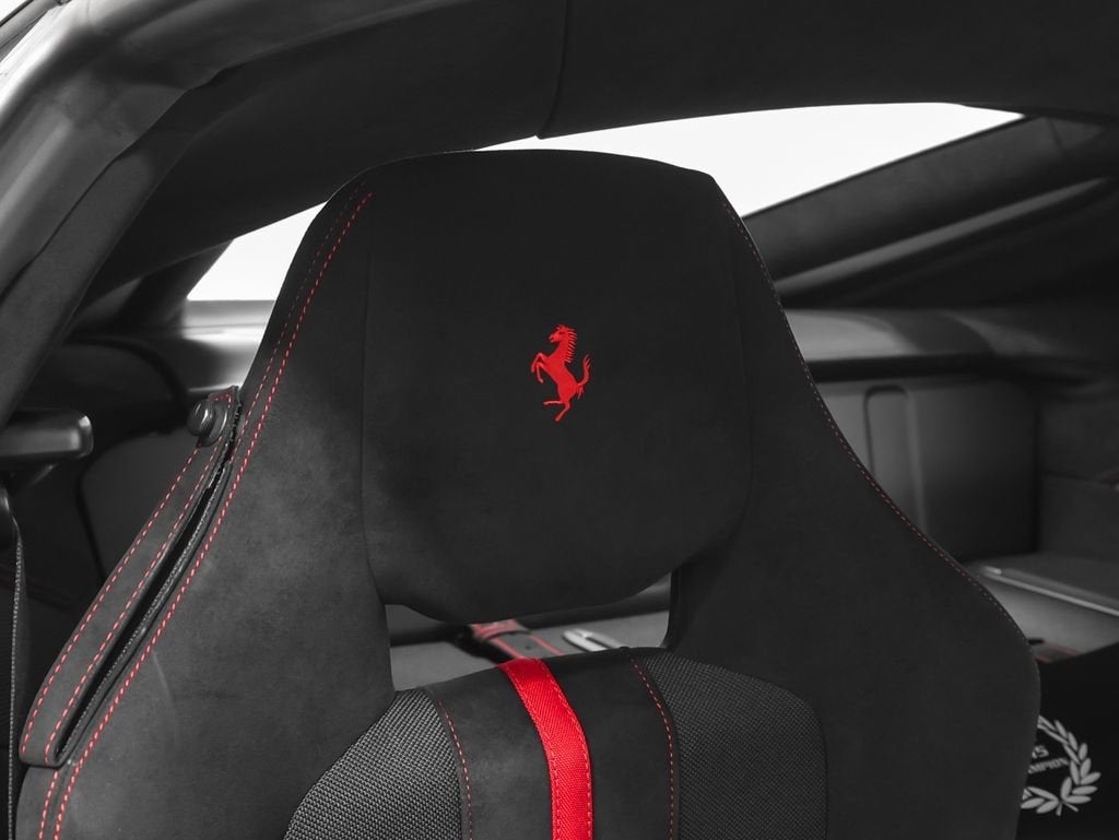 2016 Ferrari F12tdf Base