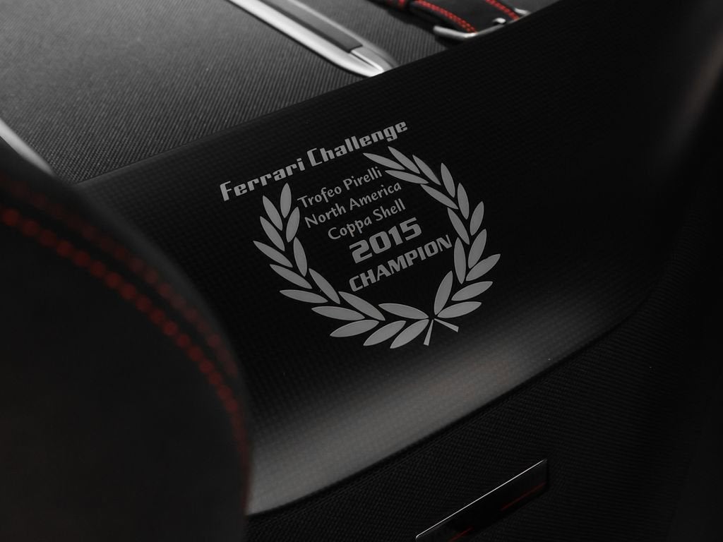 2016 Ferrari F12tdf Base