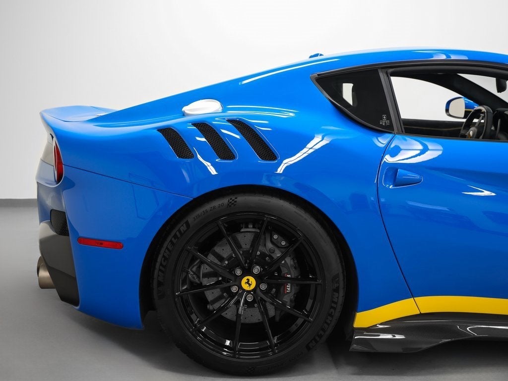 2017 Ferrari F12tdf Base