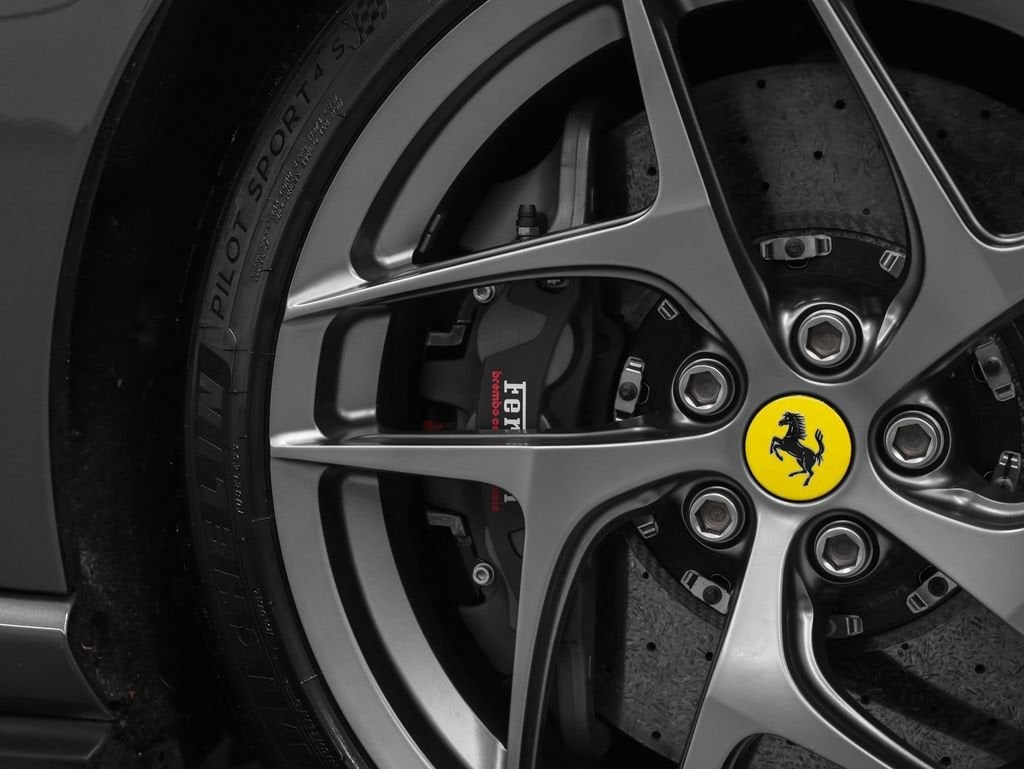 2018 Ferrari 812 Superfast Base