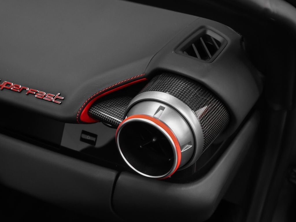 2018 Ferrari 812 Superfast Base