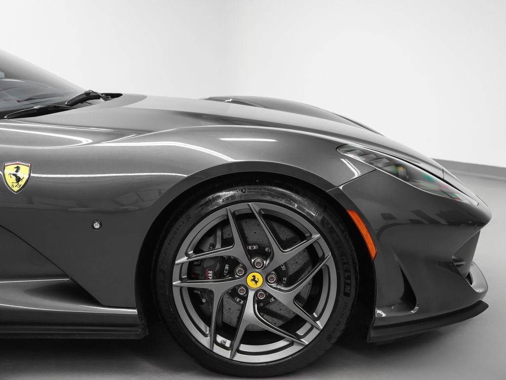 2018 Ferrari 812 Superfast Base