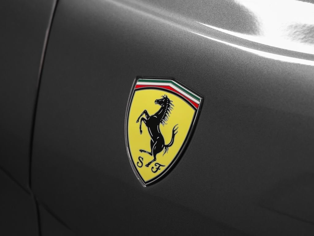 2019 Ferrari 812 Superfast Base