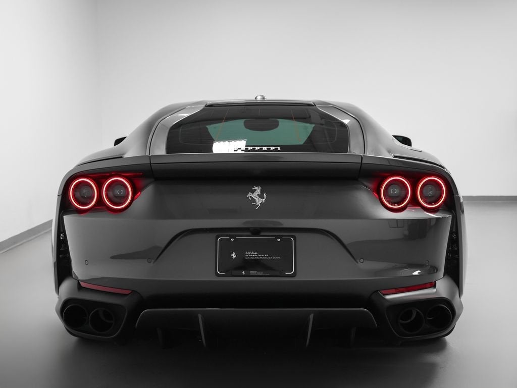 2019 Ferrari 812 Superfast Base