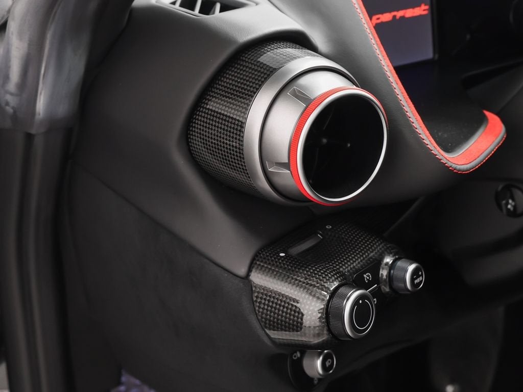 2019 Ferrari 812 Superfast Base
