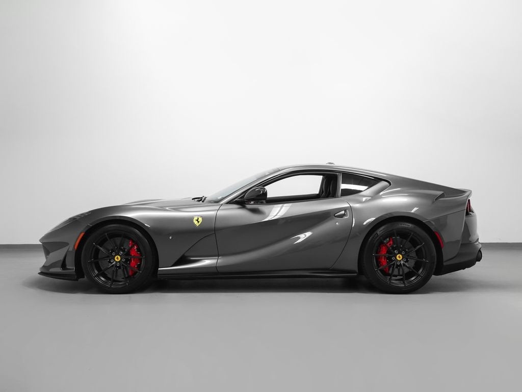 2019 Ferrari 812 Superfast Base