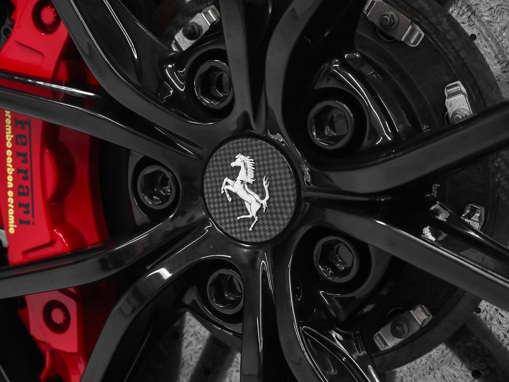 2020 Ferrari 488 Pista Base