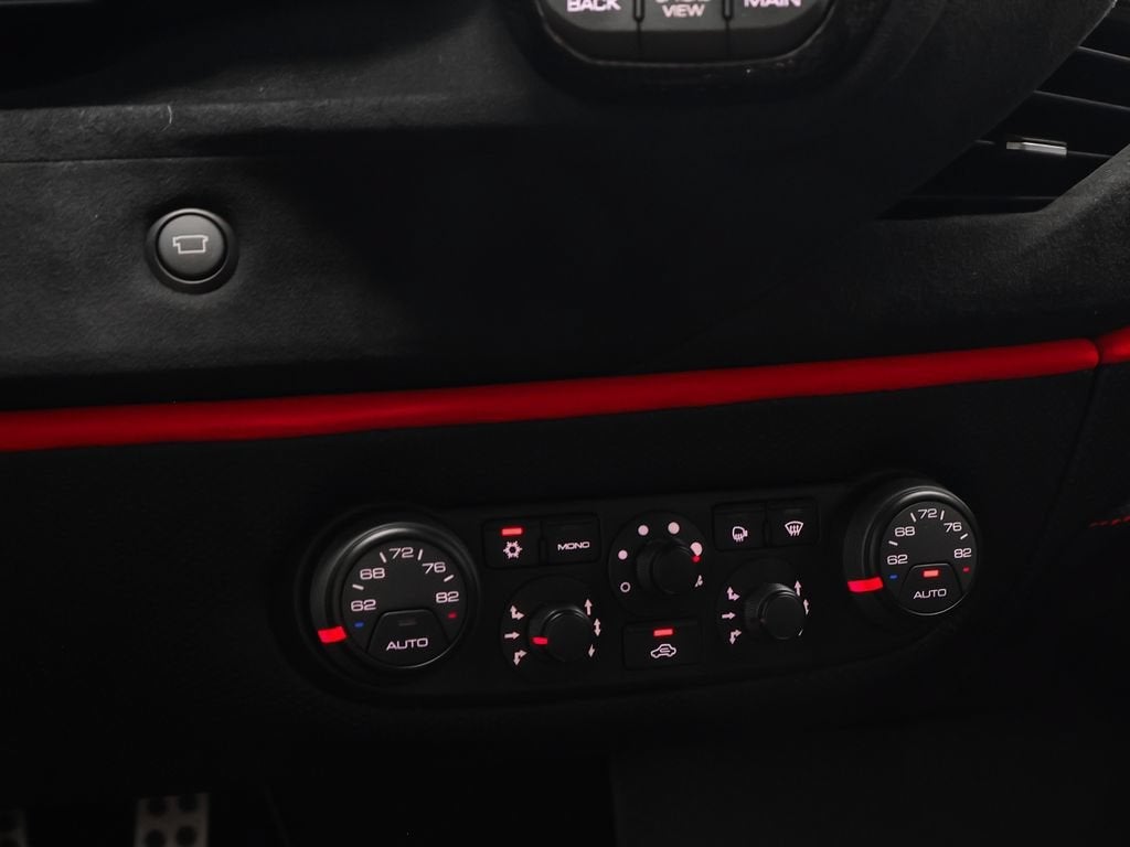 2020 Ferrari 488 Pista Base