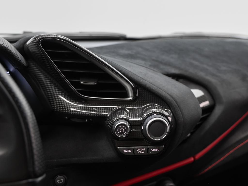 2020 Ferrari 488 Pista Base