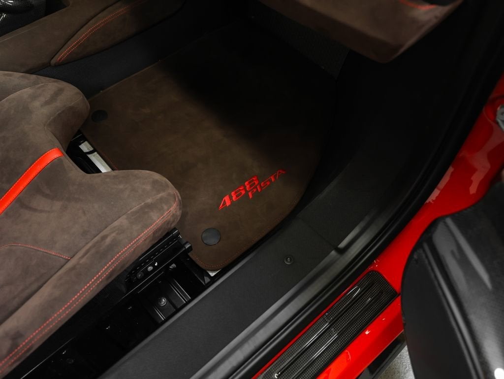 2020 Ferrari 488 Pista Base