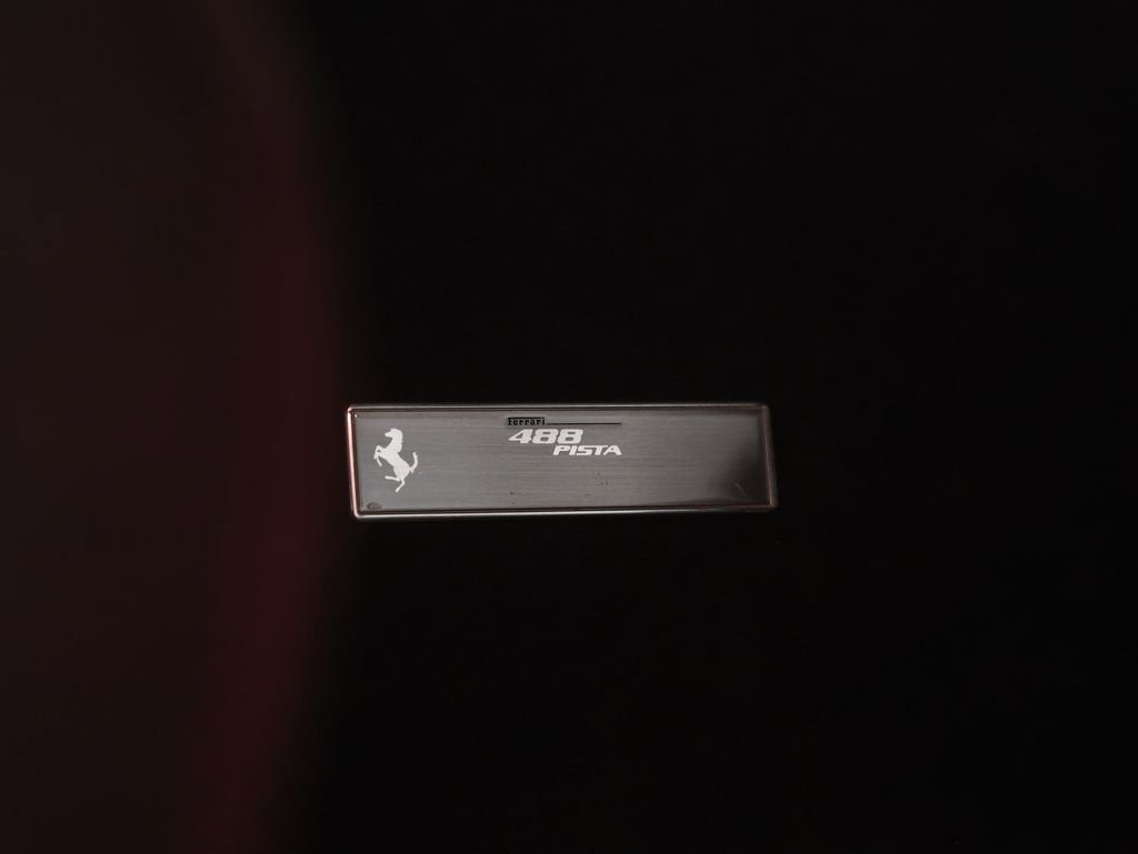 2020 Ferrari 488 Pista Base