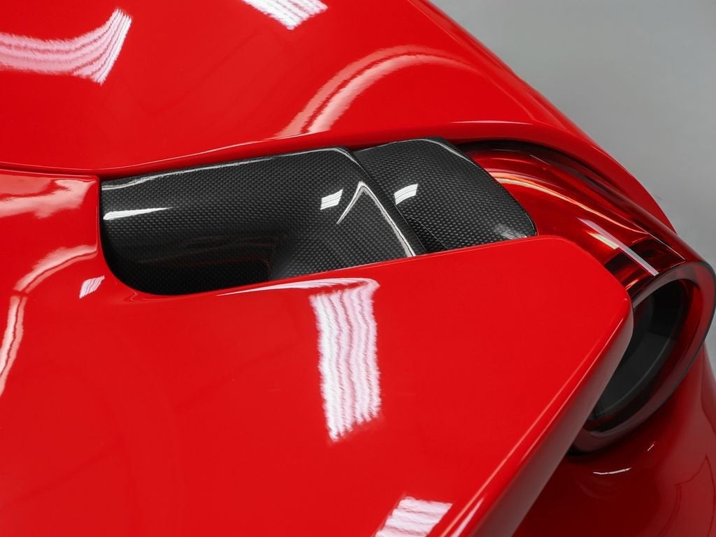2020 Ferrari 488 Pista Base