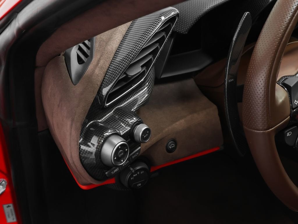 2020 Ferrari 488 Pista Base