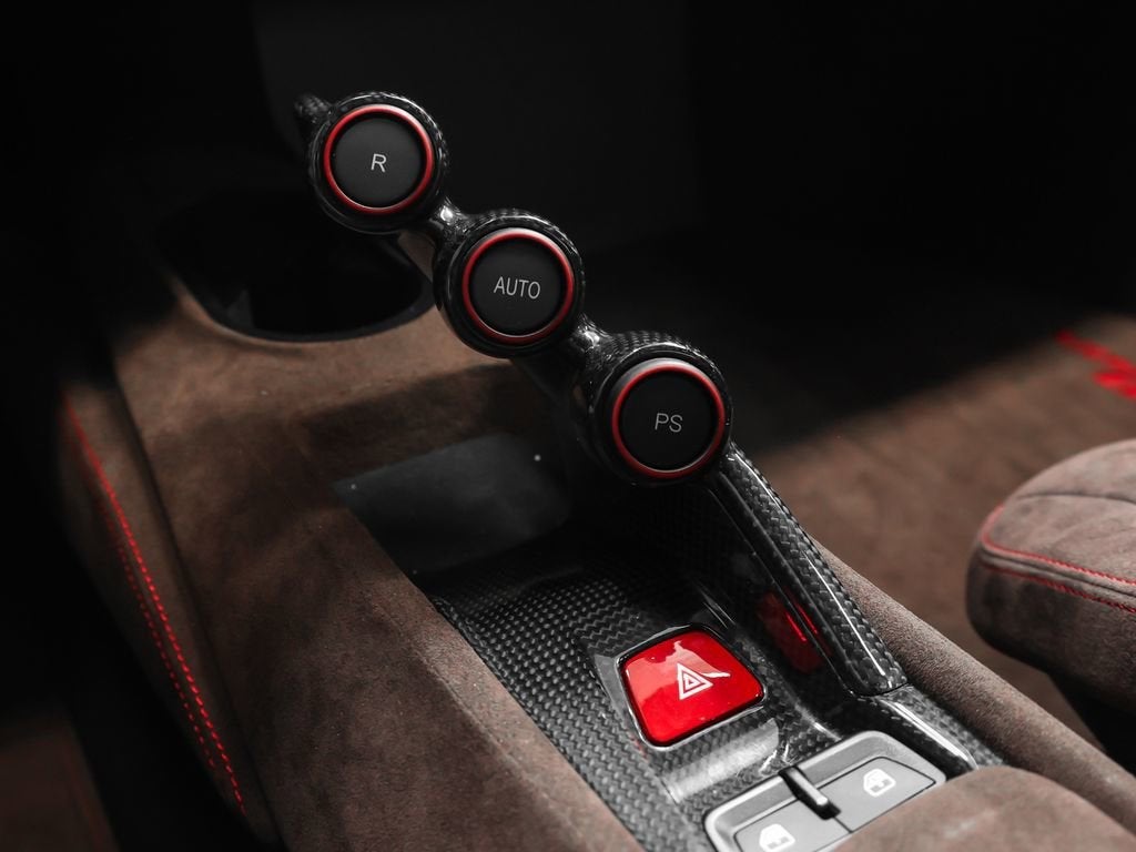 2020 Ferrari 488 Pista Base