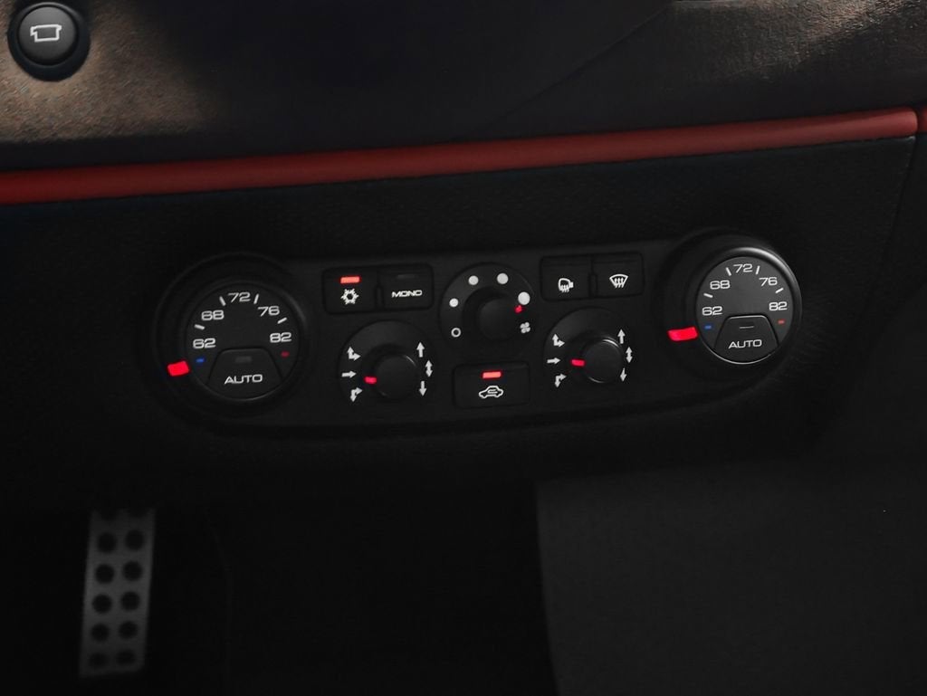 2020 Ferrari 488 Pista Base