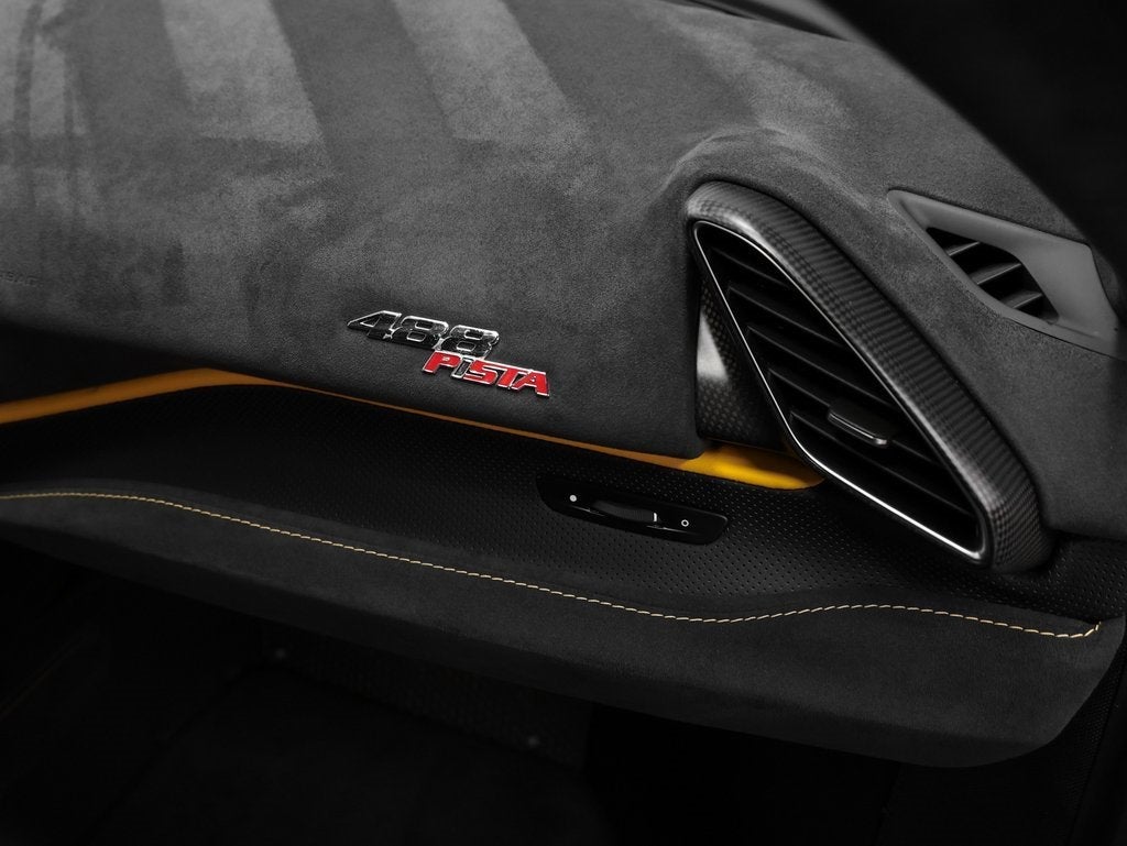 2019 Ferrari 488 Pista Base