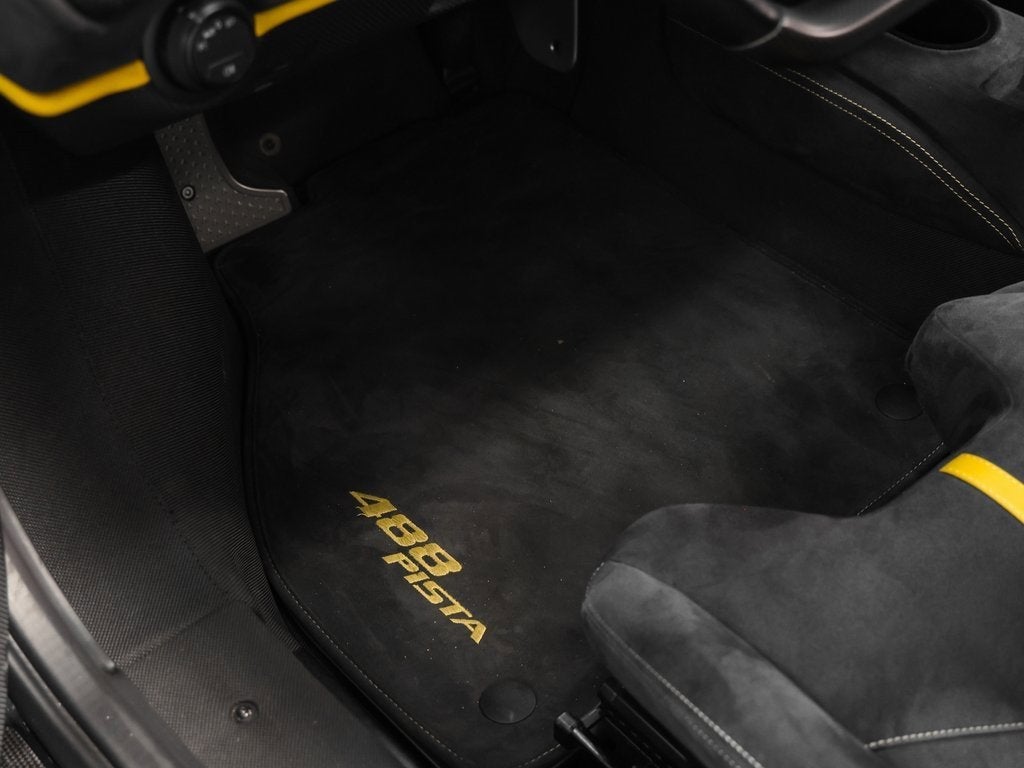 2019 Ferrari 488 Pista Base