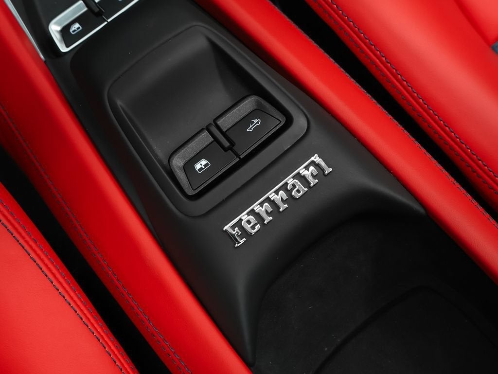 2022 Ferrari F8 Spider Base
