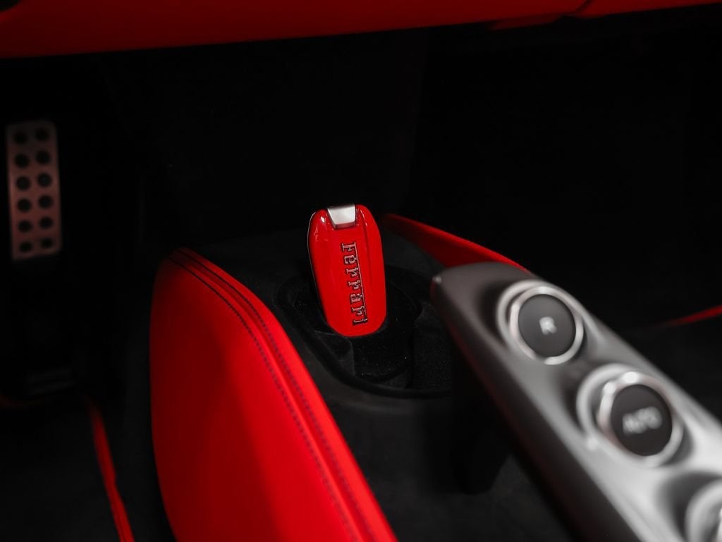 2022 Ferrari F8 Spider Base
