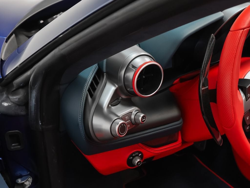 2022 Ferrari F8 Spider Base