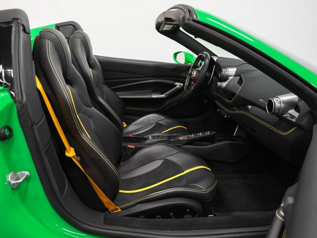 2023 Ferrari F8 Spider Base