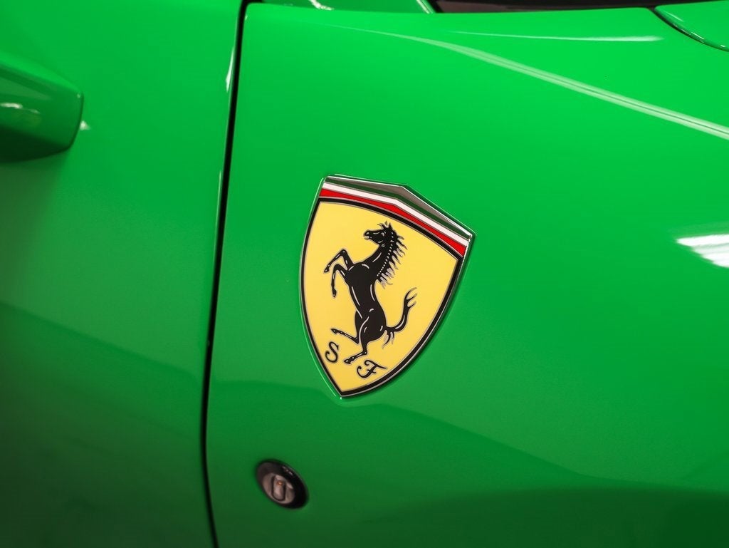 2023 Ferrari F8 Spider Base