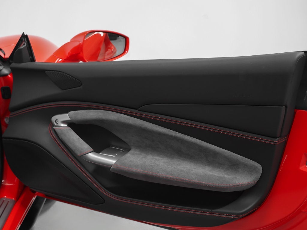 2023 Ferrari F8 Spider Base