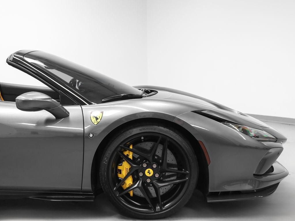 2022 Ferrari F8 Spider Base